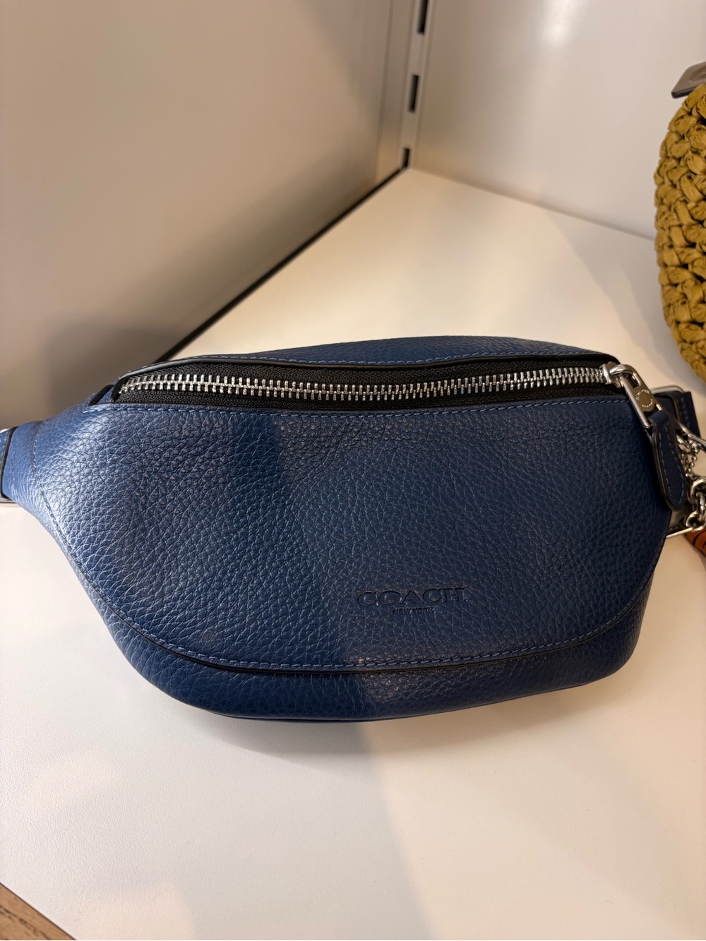 COACH blue Leather Men’s wareen mini Belt Bag new with charm